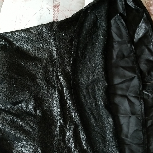 Torrid Black Seaquin Peplum Bustier Top Size 2 - Picture 10 of 15